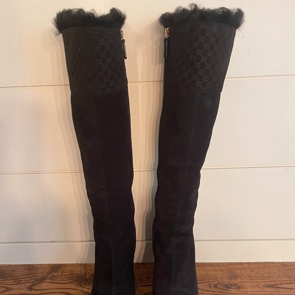 - GUCCI Suede Shearling Fur Microguccissima Courtney Tall Wedge Platform B… - Picture 6 of 8